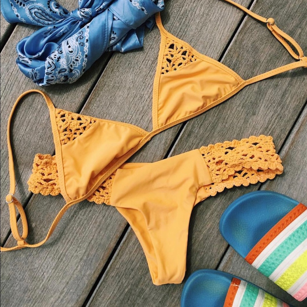 Frankie’s Bikini in Mango